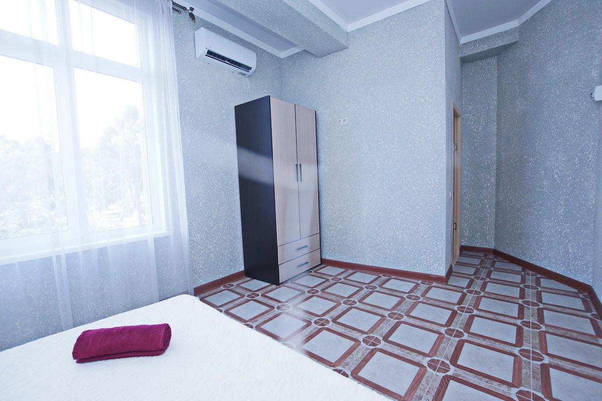 Guest House Belyi Lebed Sochumi Exterior foto